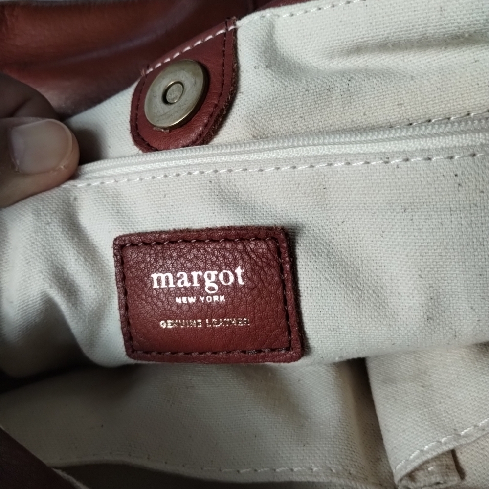 Margot NY Soft BrownLeather Crossbody Bag Lots Of Pockets Travel Bohemian Chic - Picture 7 of 15